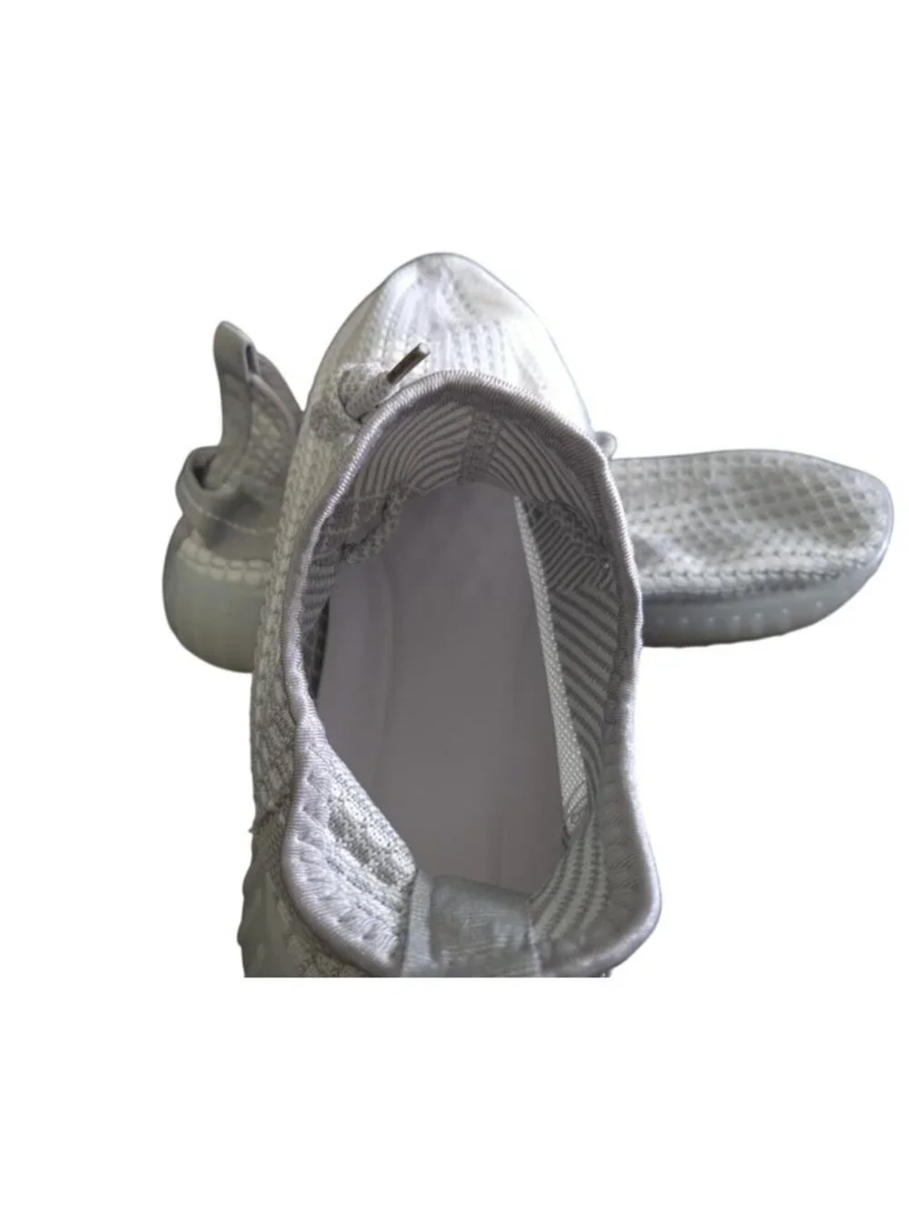 Not Detectable men gray